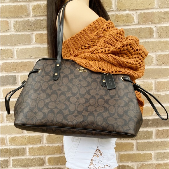 SALE‼️‼️ Gaby’sBags👜💕-🌸Coach Signature Tote🌸👛 - Picture 2 of 8